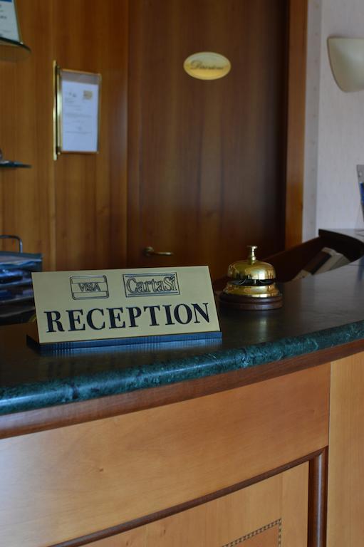 Hotel Parco Serrone Корато Экстерьер фото