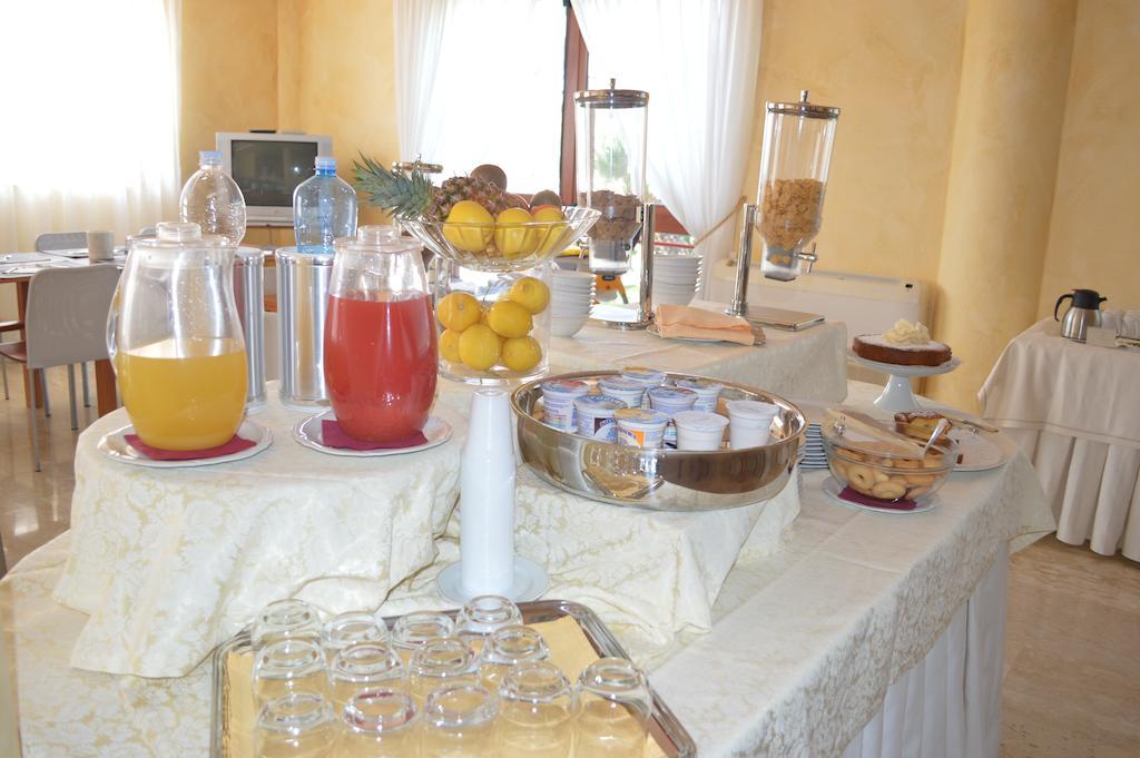 Hotel Parco Serrone Корато Экстерьер фото
