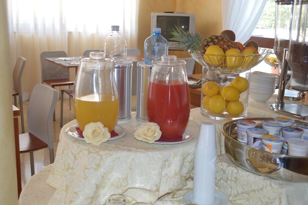 Hotel Parco Serrone Корато Экстерьер фото